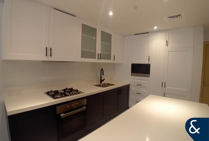 Upgraded Kitchen | Ellington | Pool Views photo 2