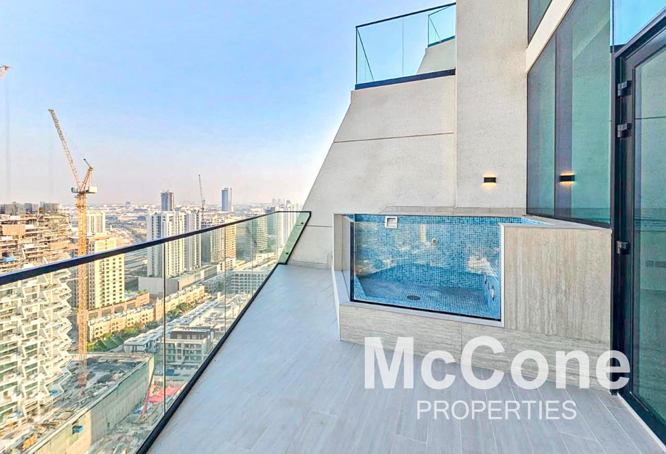 High Floor | Spacious | Store Room photo 11
