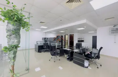 مكتب - غرفة نوم للايجار في برج بورلينجتون - الخليج التجاري - دبي