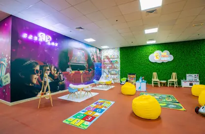 Apartment - 4 Bedrooms - 4 Bathrooms for rent in Golden Sands 9 - Mankhool - Bur Dubai - Dubai