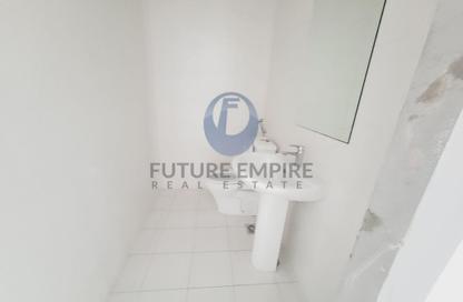 Shop - Studio - 1 for rent in Oud Metha - Bur Dubai - Dubai