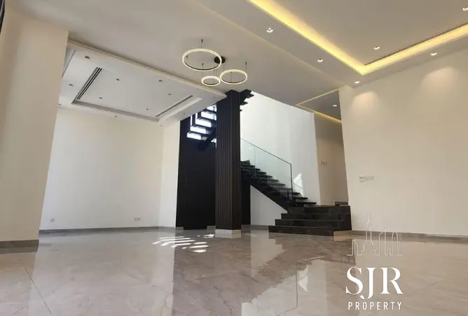 155516390 - Property Image 3
