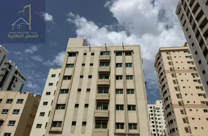 عمارة بالكامل - 8 غرف نوم - 8 حمامات للبيع في الغوير - الغرب - الشارقة