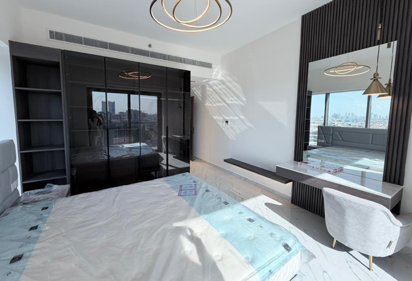 With Study and Maid room I Fully Furnished