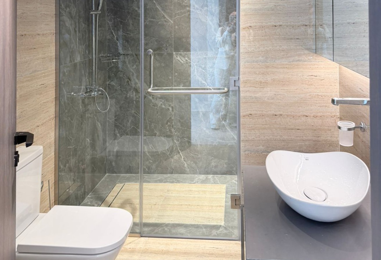 With Study and Maid room I Fully Furnished