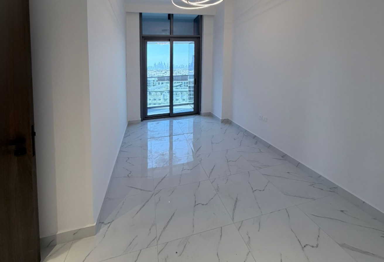 With Study and Maid room I Fully Furnished