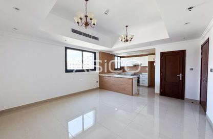 Apartment - 1 Bedroom - 2 Bathrooms for rent in Sultan Residences - Al Muraqqabat - Deira - Dubai