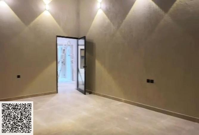 82372949 - Property Image 3