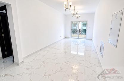Apartment - 2 Bedrooms - 2 Bathrooms for rent in Muwaileh 29 Building - Muwaileh - Sharjah