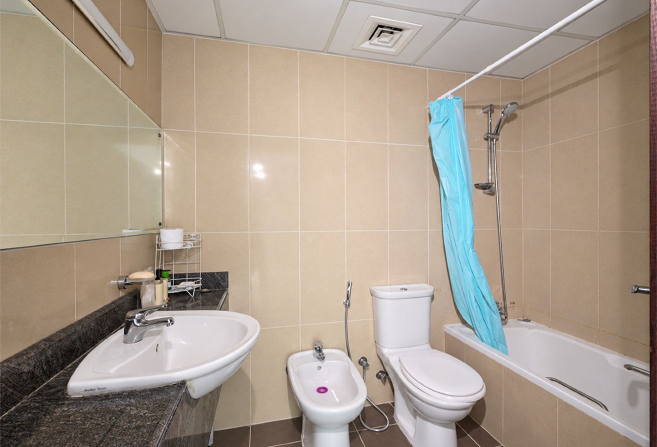 1 bedroom apartment in Lake Shore Tower, Jumeirah Lake Towers: 9