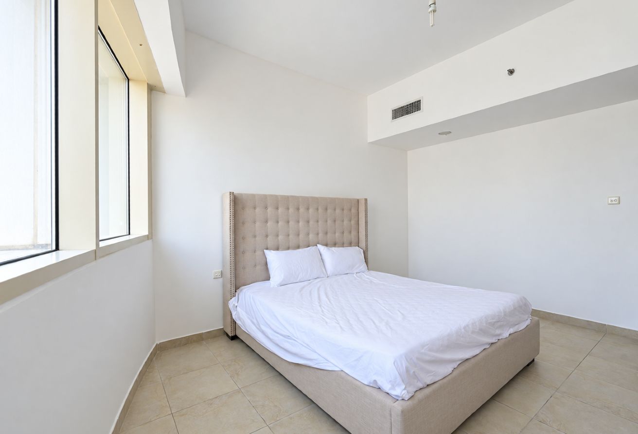 1 bedroom apartment in Lake Shore Tower, Jumeirah Lake Towers: 7