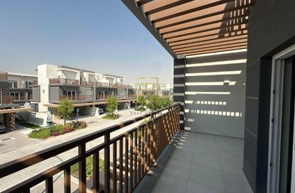 Townhouse - 4 - 4 for rent in Verona - Damac Hills 2 - Dubai