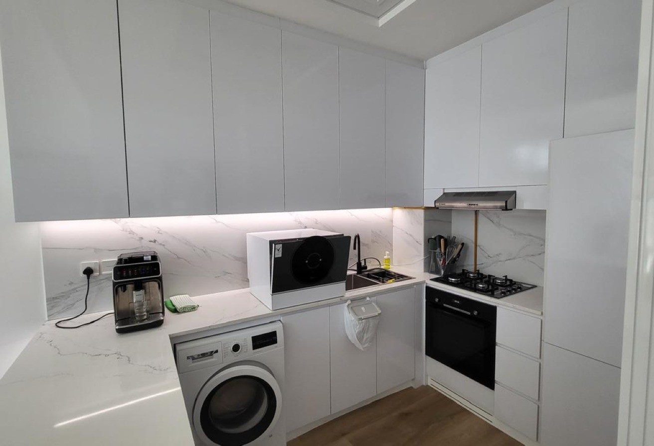1 bedroom apartment in Lumina Vista Residences, Jumeirah Village Circle: 8