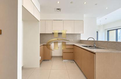 Apartment - 2 - 2 for rent in Burj Royale - Downtown Dubai - Dubai