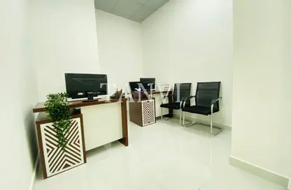 Office Space - 1 Bedroom - 1 Bathroom for rent in Red Avenue - Al Garhoud - Dubai