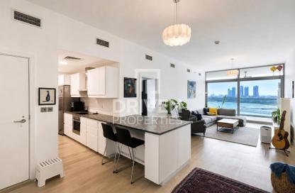 Apartment - 1 - 2 for rent in Azure Residences - Palm Jumeirah - Dubai