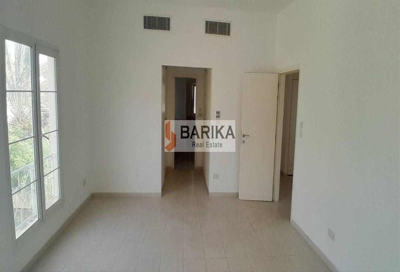 BACK TO BACK | WELL MAINTAINED | 4BED+MAID+ STUDY photo 7