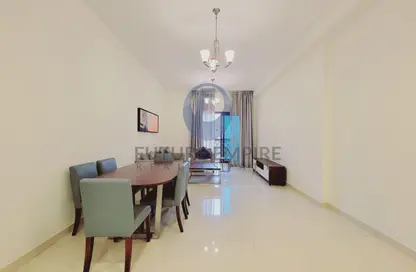 شقة - 2 غرف نوم - 3 حمامات للايجار في الجداف - دبي