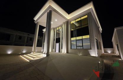 Villa - 5 - 7 for rent in Al Aweer 1 - Al Aweer - Dubai
