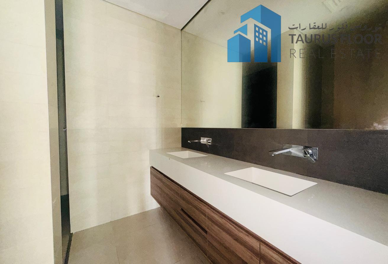 Beautiful 2br | Open View | 12 chqs Limited time photo 9