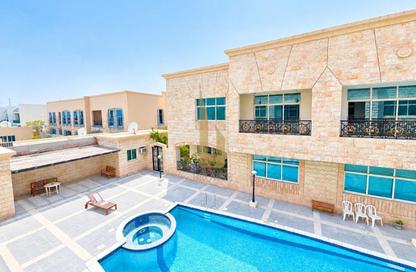 Villa - 5 - 5 for rent in Umm Suqeim 1 Villas - Umm Suqeim 1 - Umm Suqeim - Dubai