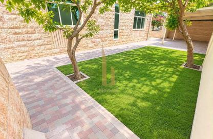 Villa - 5 - 5 for rent in Umm Suqeim 1 Villas - Umm Suqeim 1 - Umm Suqeim - Dubai