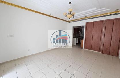 Apartment - Studio - 1 Bathroom for rent in Al Dhafra 3 - Al Dhafra - Greens - Dubai Apartment - Studio - 1 Bathroom for rent in Al Dhafra 3 - Al Dhafra - Greens - Dubai