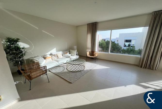 73850405 - Property Image 2