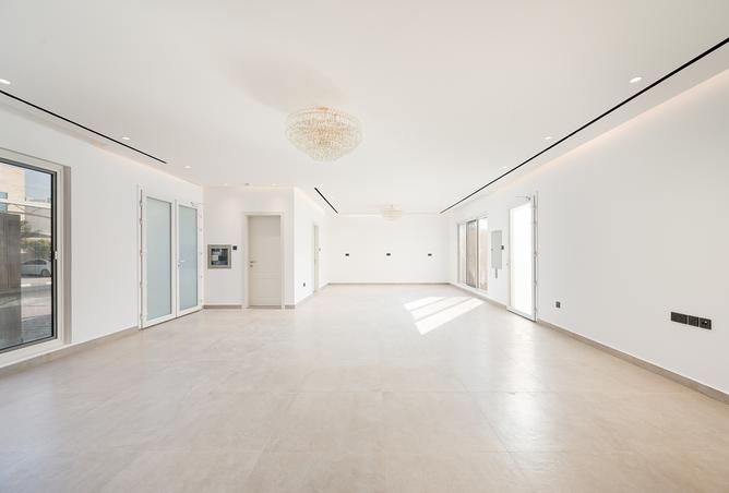 Well Maintained | Bills Included | Spacious Unit