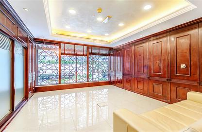 Office Space - Studio - 1 for rent in Emaar Square Building 2 - Emaar Square - Downtown Dubai - Dubai