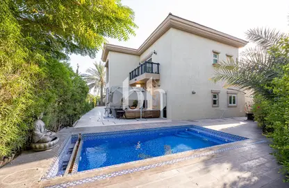 فيلا - 4 غرف نوم - 6 حمامات للايجار في قاعة الإحتفالات - طراز أوروبي - جزر الجميرا - دبي
