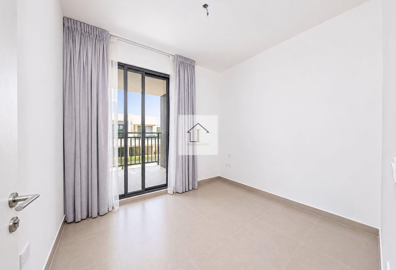 Spacious and Ravishing 5BR Unfurnished Villa photo 15
