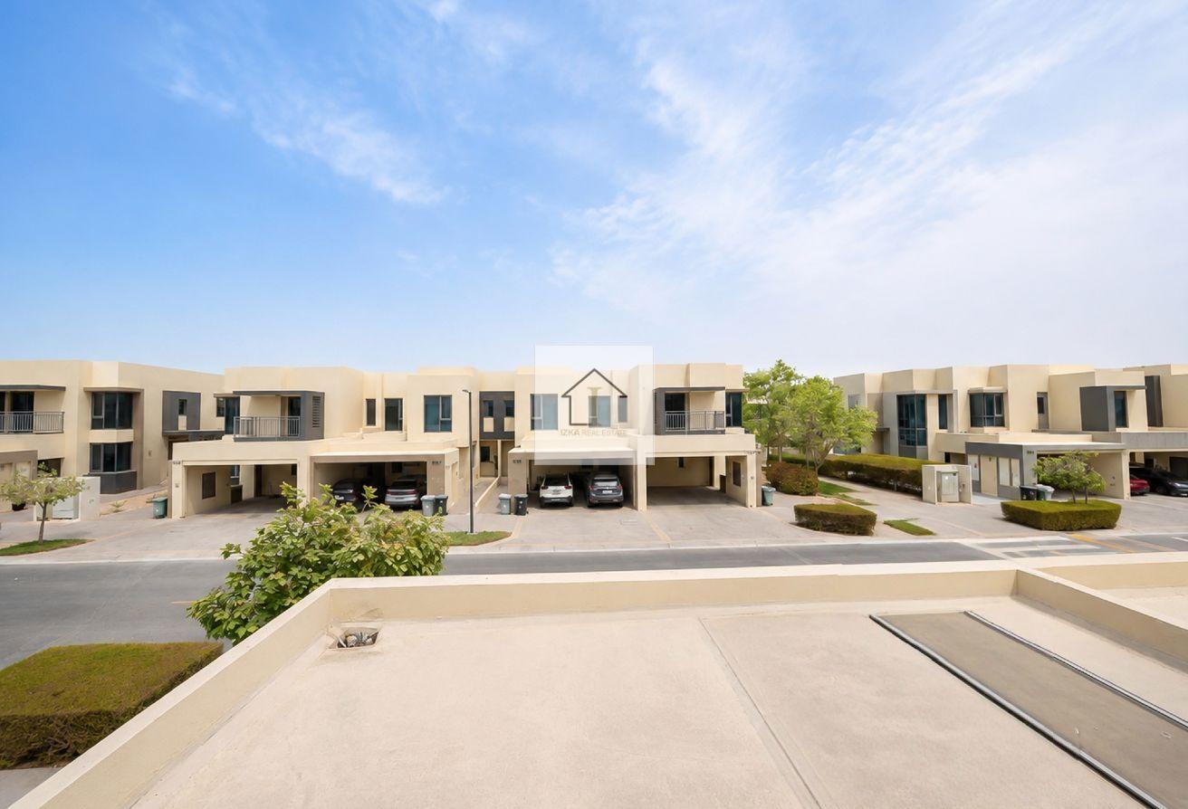 Spacious and Ravishing 5BR Unfurnished Villa photo 14