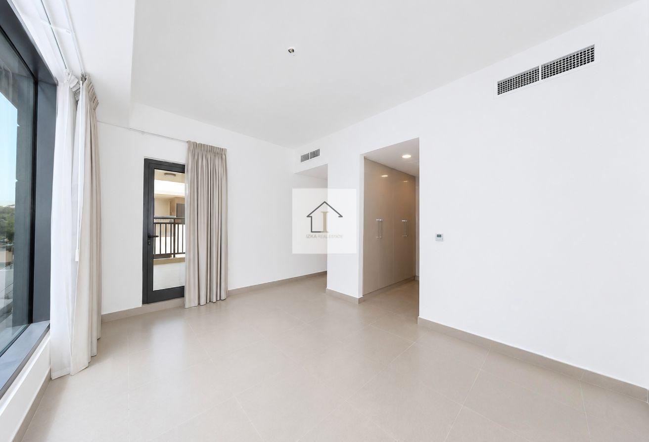 Spacious and Ravishing 5BR Unfurnished Villa photo 6