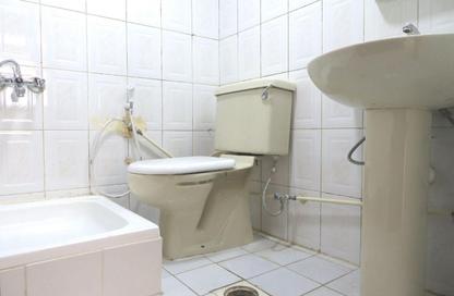 Apartment - Studio - 1 Bathroom for rent in Al Hamriya - Bur Dubai - Dubai