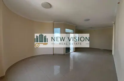 Apartment - 2 Bedrooms - 3 Bathrooms for rent in Al Khan Corniche - Al Khan - Sharjah