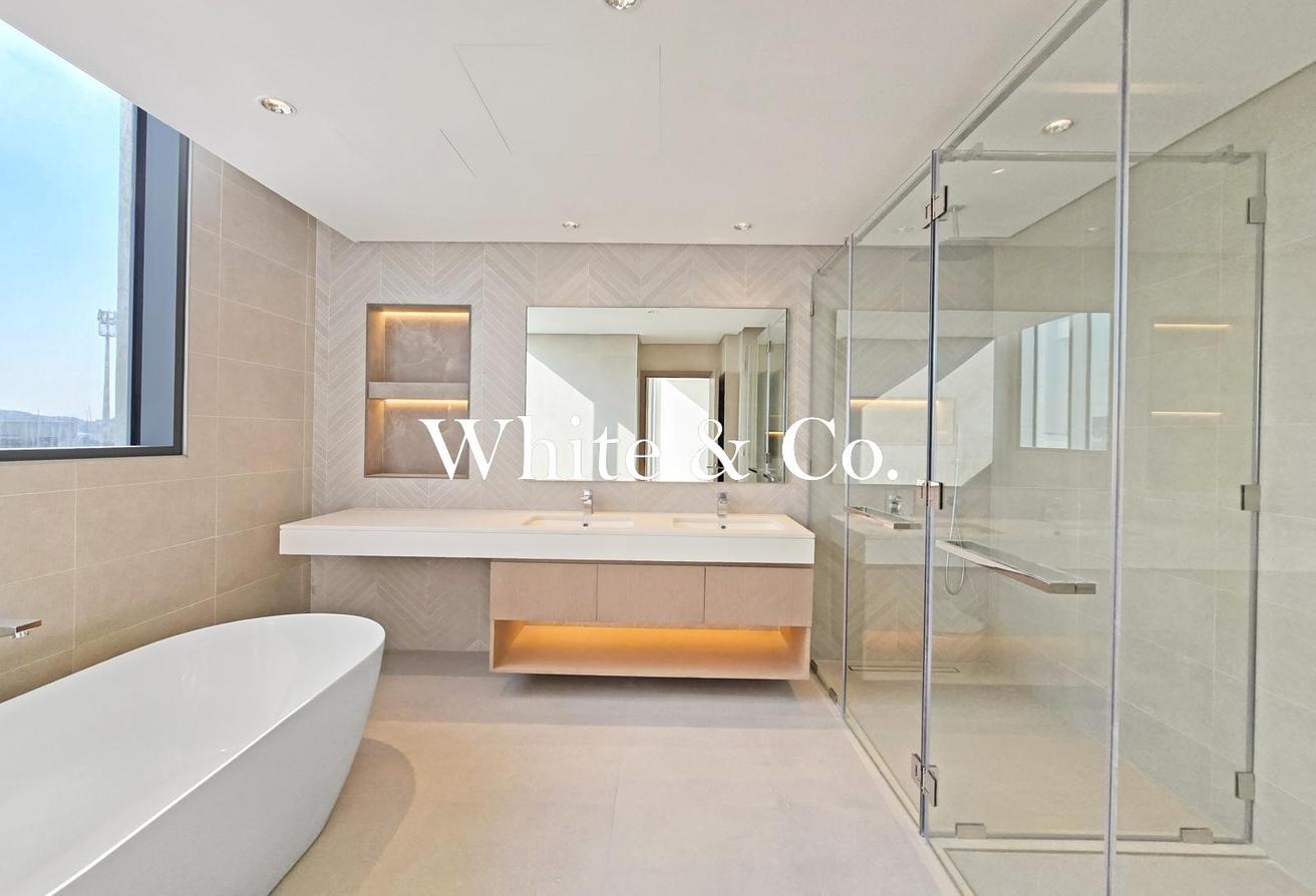 Lagoon Backing | Rare Find | Ready to Move photo 5
