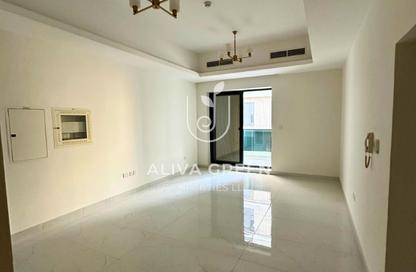 Apartment - 1 - 2 for rent in Iliyaa Tower 4 - Jumeirah Garden City - Al Satwa - Dubai
