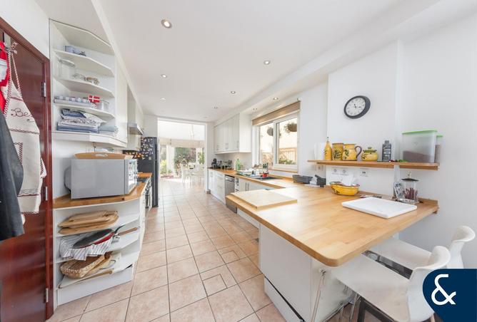 83225437 - Property Image 3