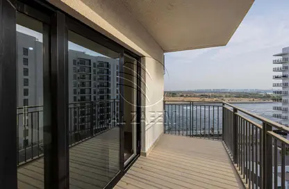 Apartment - 1 Bathroom for sale in Waters Edge - Yas Island - Abu Dhabi Apartment - 1 Bathroom for sale in Waters Edge - Yas Island - Abu Dhabi