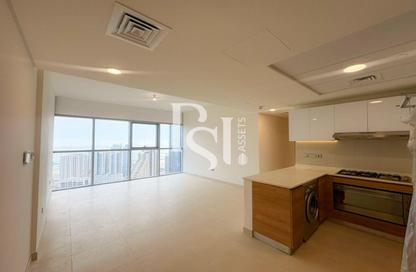 Apartment - 3 Bedrooms - 2 Bathrooms for rent in Radiant Square - City Of Lights - Al Reem Island - Abu Dhabi