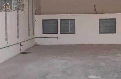 Warehouse - Studio - 1 Bathroom for rent in Umm Al Thuoob - Umm Al Quwain