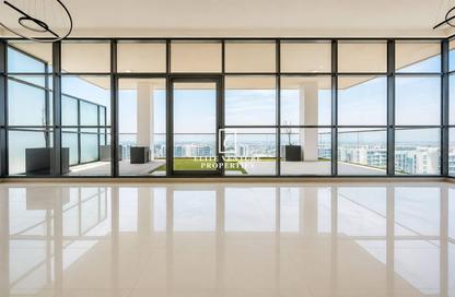 Apartment - 3 Bedrooms - 5 Bathrooms for rent in Golf Promenade 2B - Golf Promenade 2 - Golf Town - Damac Hills - Dubai