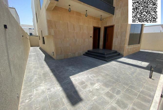 100448241 - Property Image 2