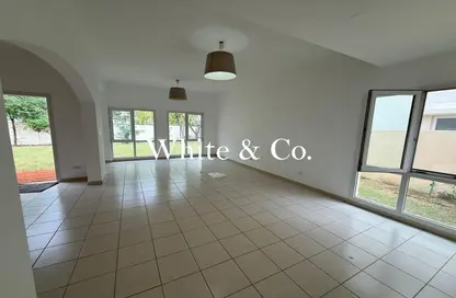 Villa - 5 Bedrooms - 6 Bathrooms for rent in Meadows 2 - Meadows - Dubai