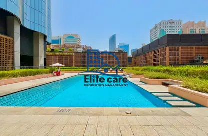 شقة - 3 غرف نوم - 5 حمامات للايجار في برج محمد بن راشد في المركز التجاري العالمي - شارع الكورنيش - أبوظبي