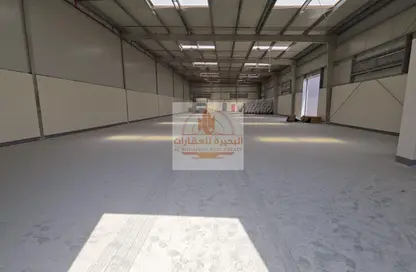 Warehouse - Studio - 1 Bathroom for rent in Al Jlail - Al Sajaa - Sharjah