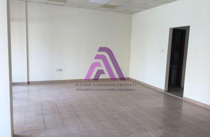 Shop - Studio - 1 Bathroom for rent in Building R07 - France Cluster - International City - Dubai