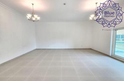 Apartment - 2 - 4 for rent in Gulf Residence Tower B - Oud Metha - Bur Dubai - Dubai