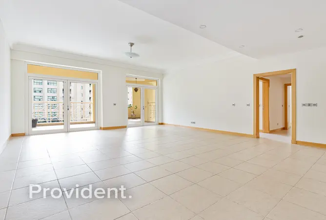 151896108 - Property Image 2